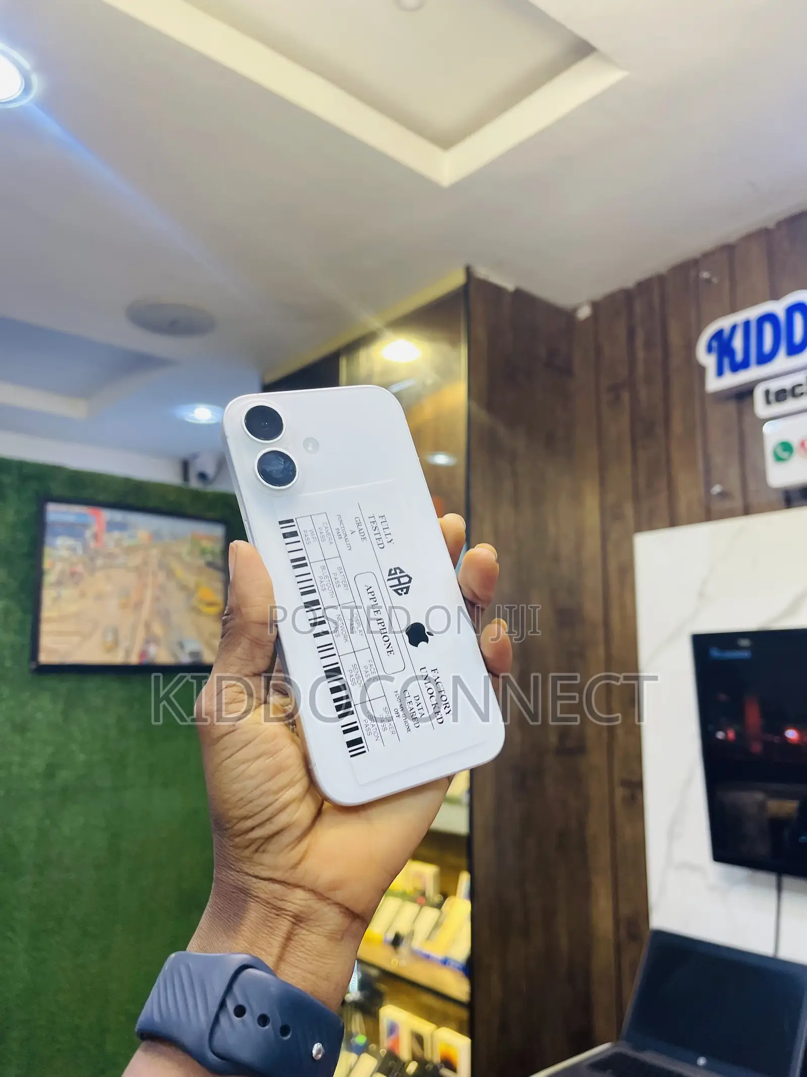 Apple iPhone 16 128 GB White