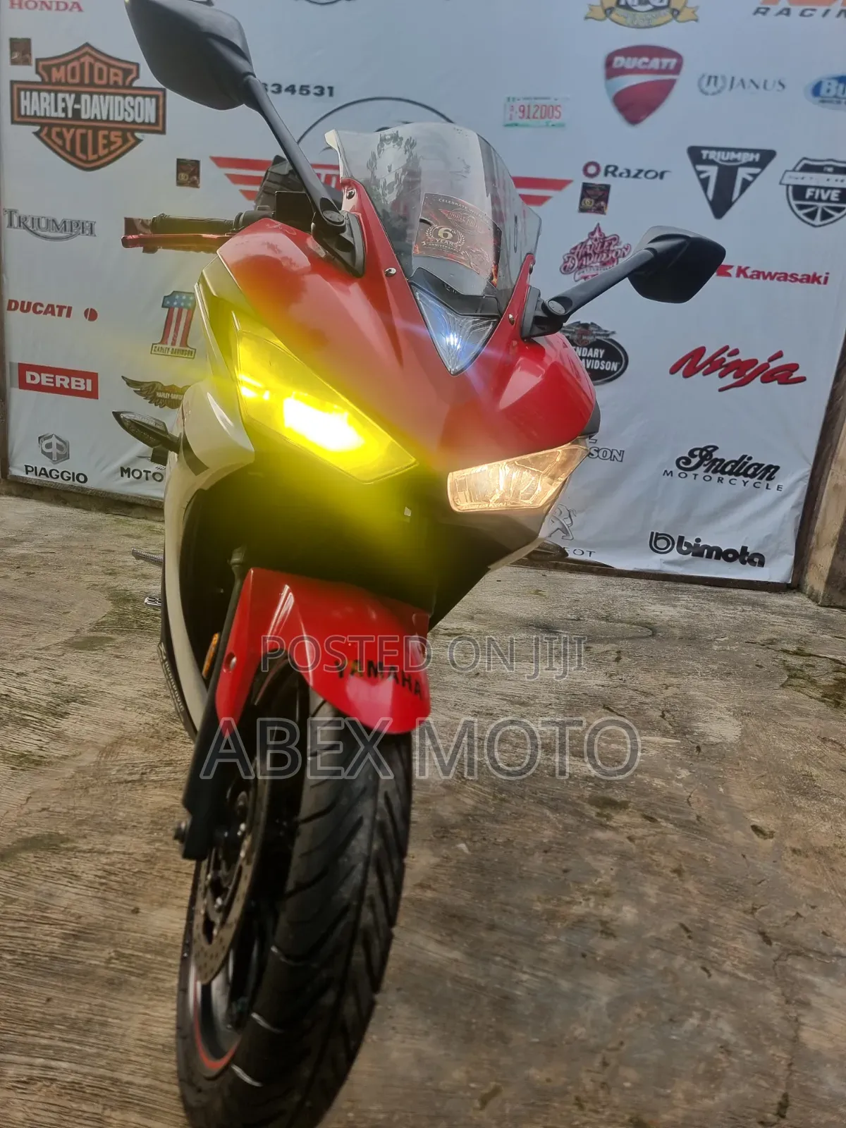 Yamaha R3 2018 Red
