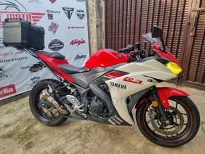 Yamaha R3 2018 Red