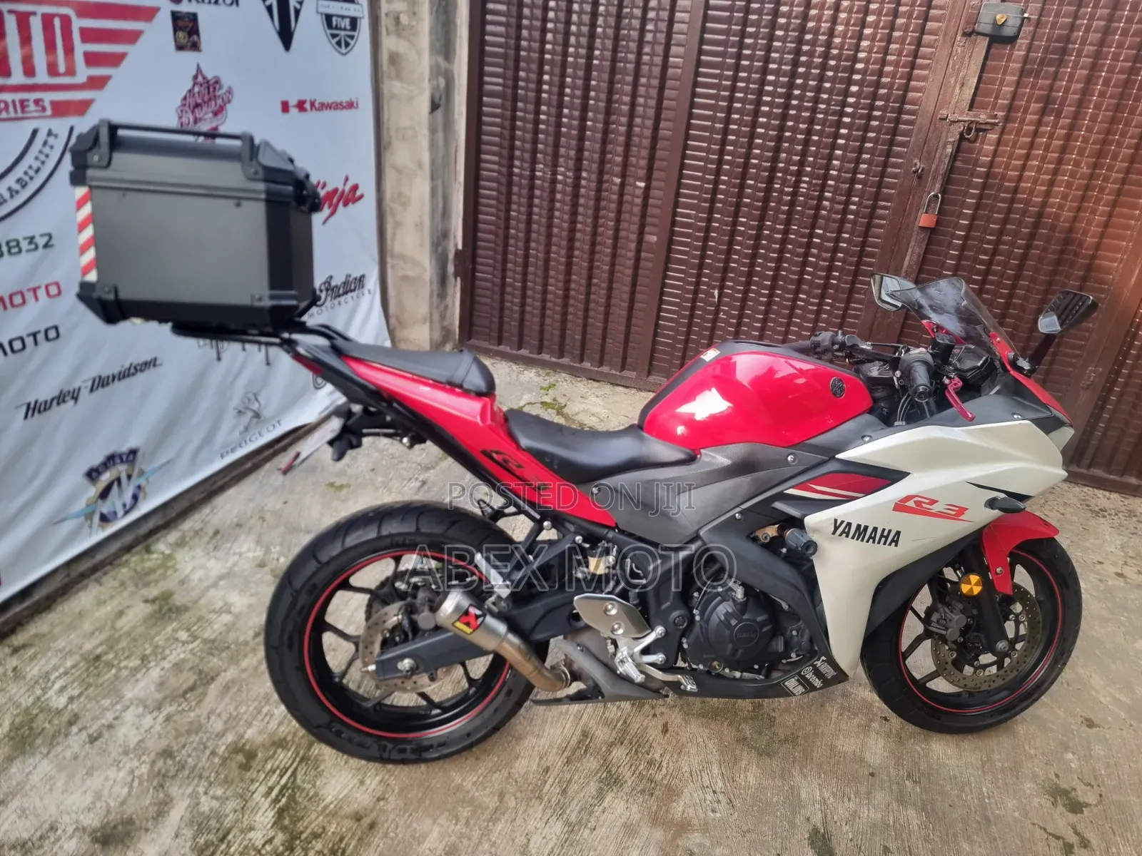 Yamaha R3 2018 Red