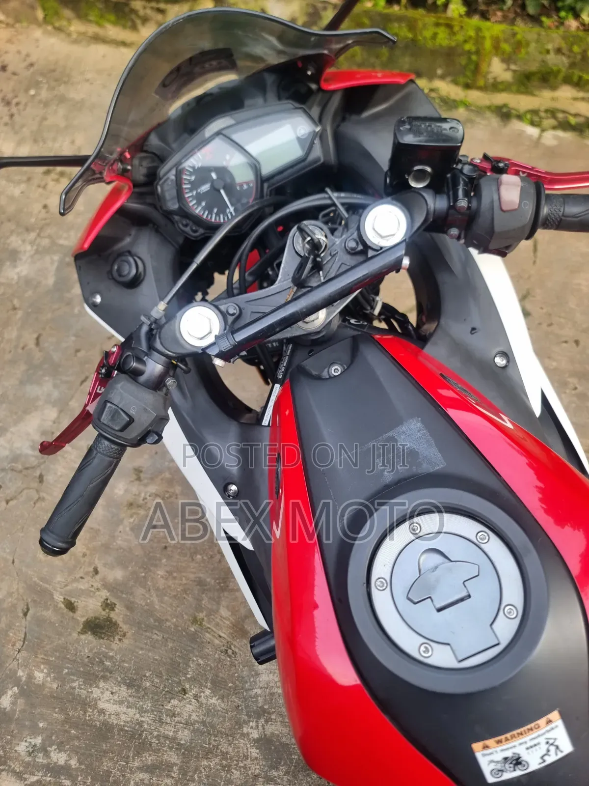Yamaha R3 2018 Red