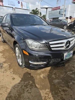 Mercedes-Benz C300 2008 Black