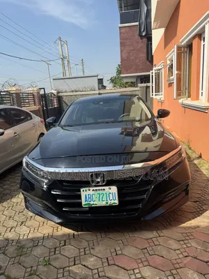 Honda Accord Touring 2.0T 2018 Black