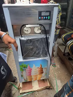 Ice Cream Machine 