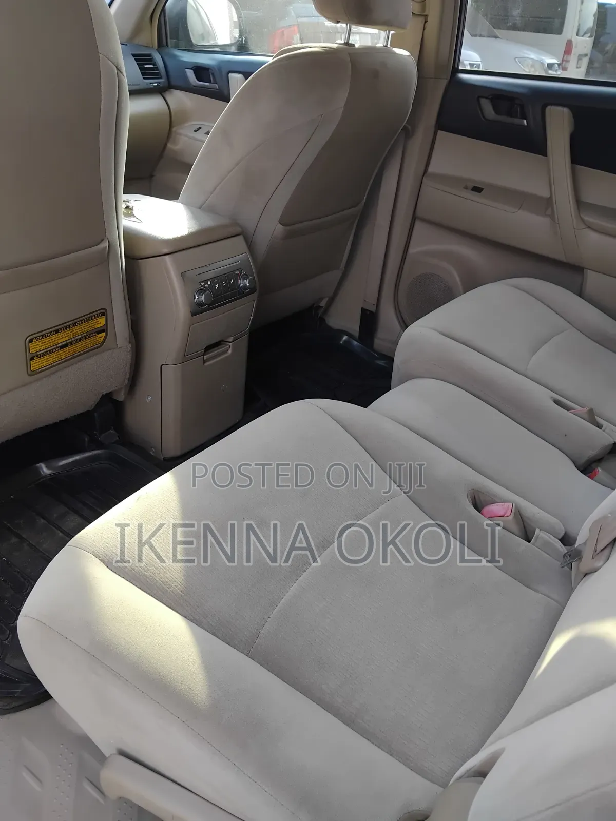 Toyota Highlander 2011 Maroon