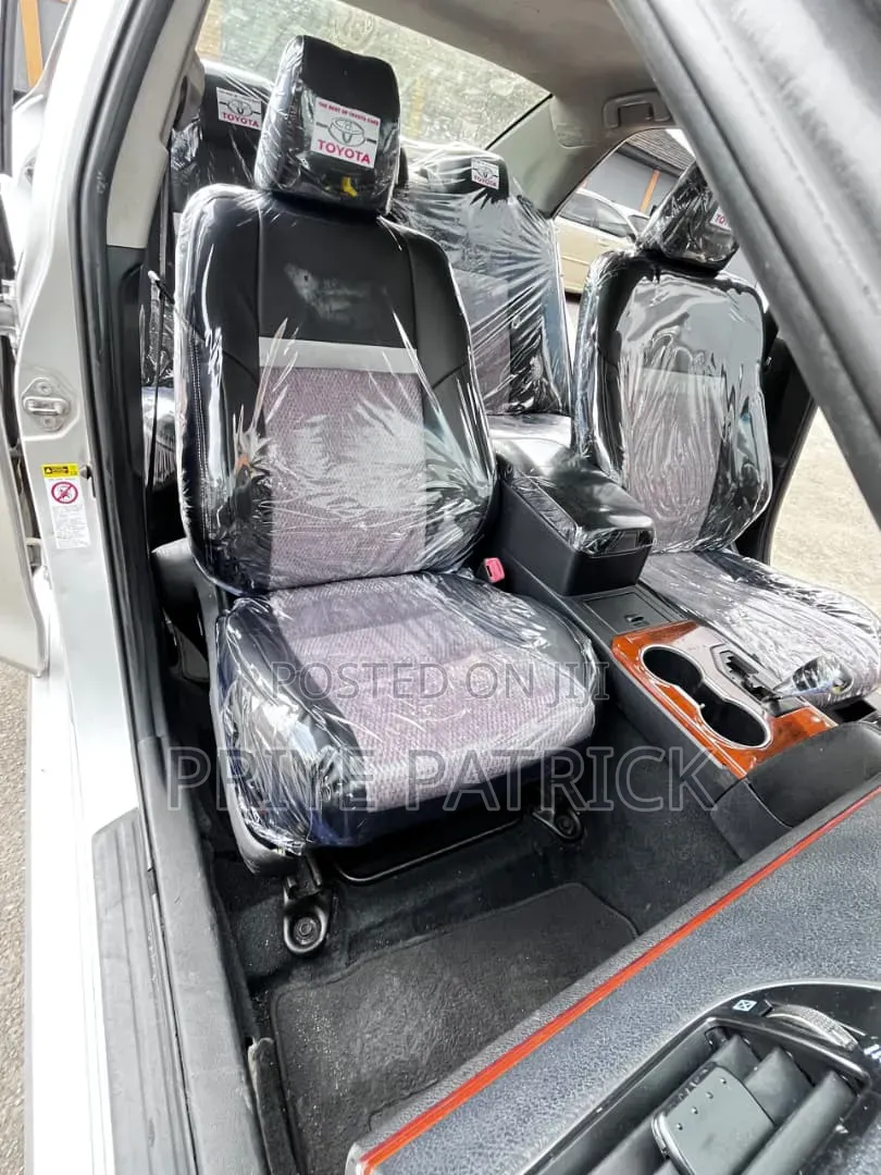 Toyota Camry 2013 Silver