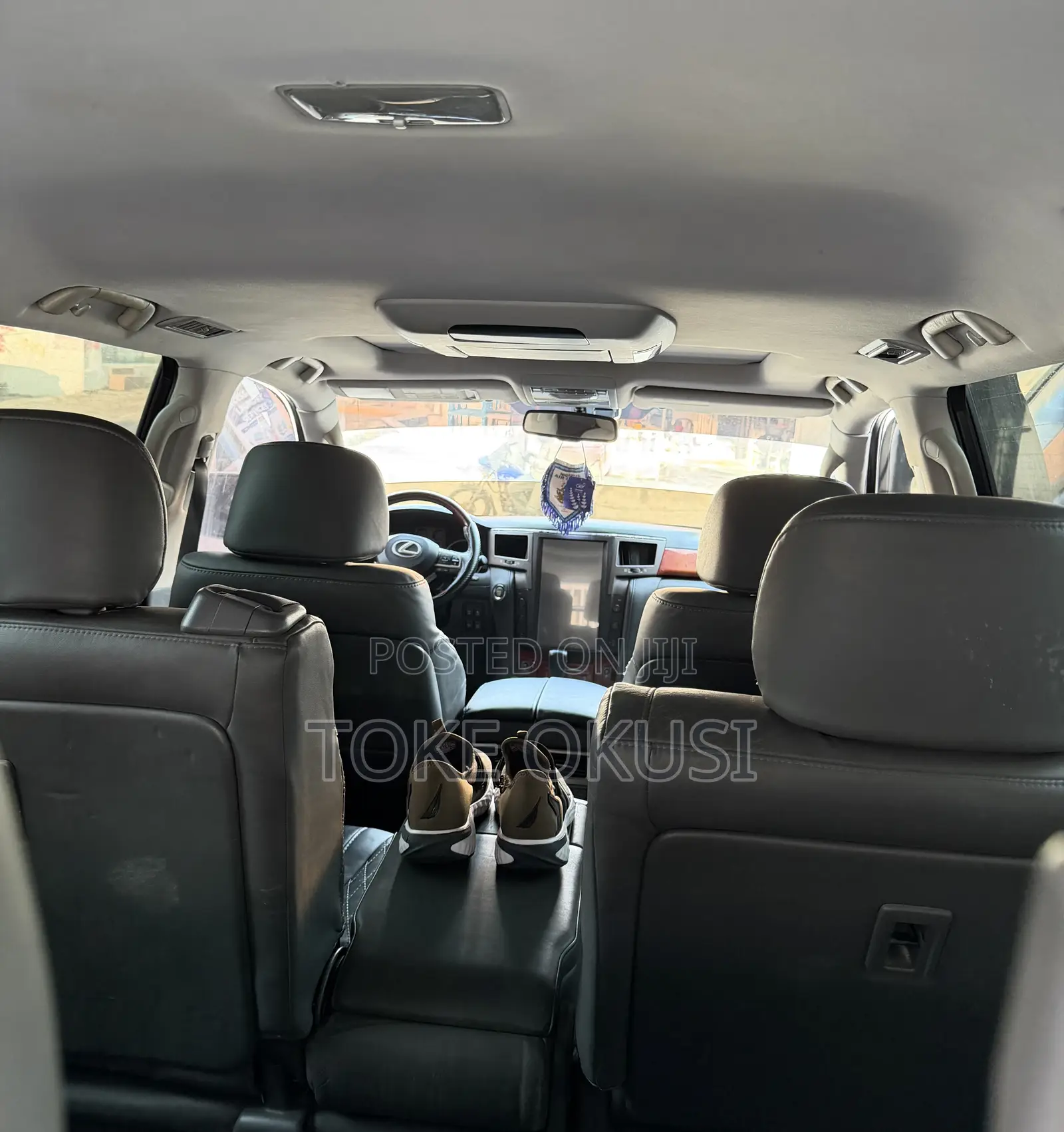 Lexus LX 570 2010 Silver