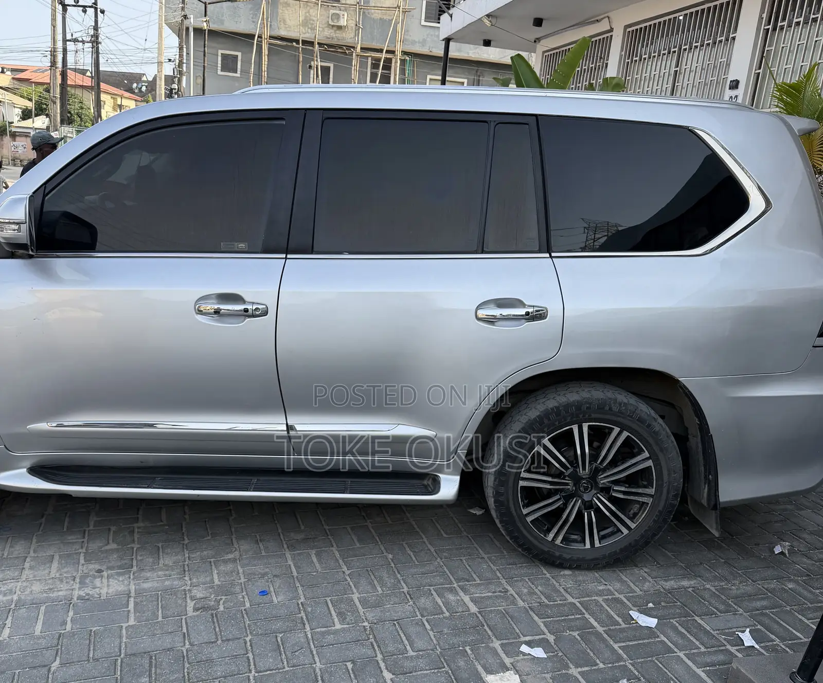 Lexus LX 570 2010 Silver