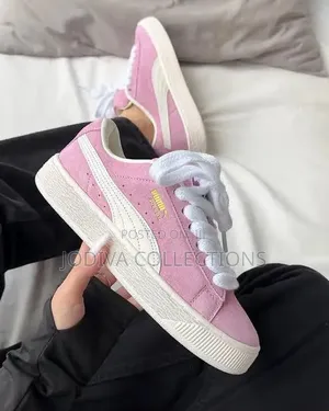Puma Sneakers