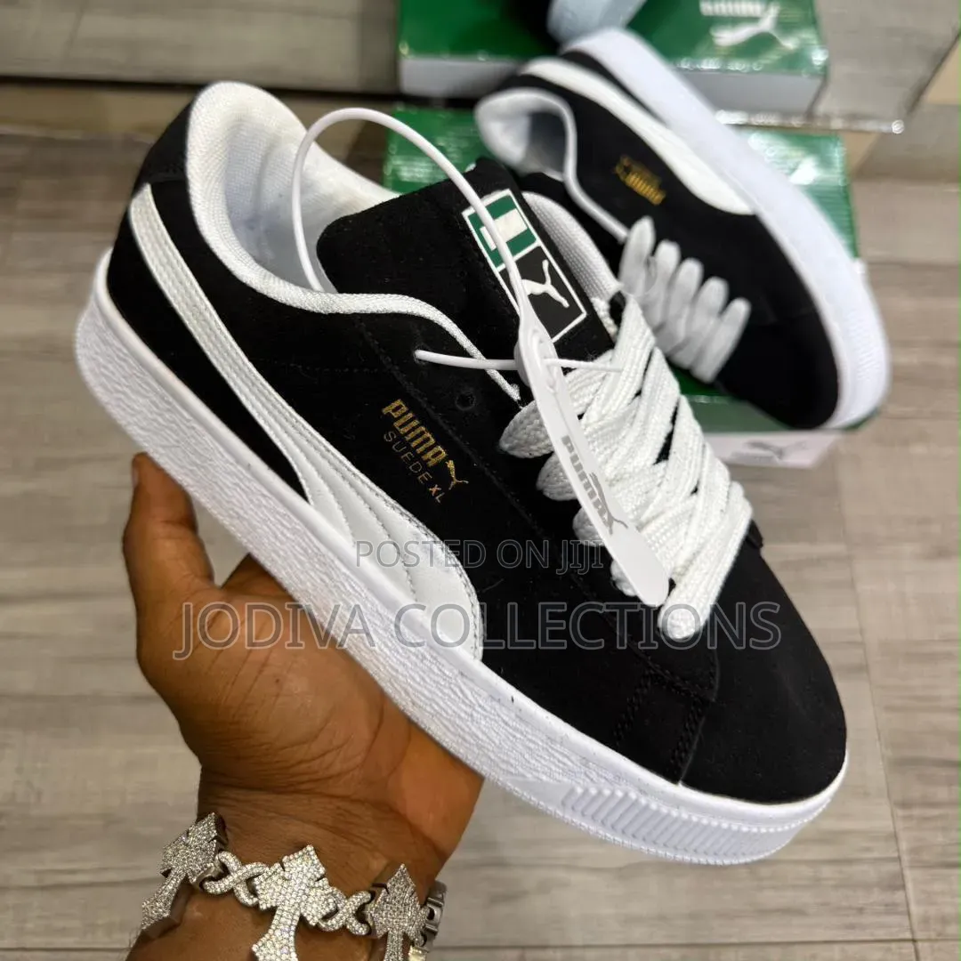Puma Sneakers