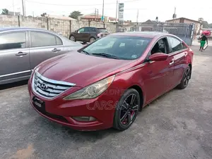Hyundai Sonata SE Sedan FWD (2.4L 4cyl 6A) 2011 Red