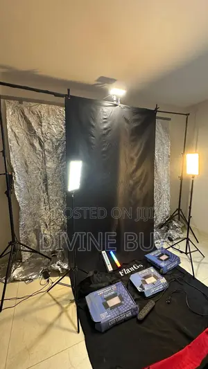 (No Backdrops), 3x Studio Led Lights, Backdrop Stand, 2x UPS