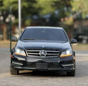 Mercedes-Benz C250 2014 Black