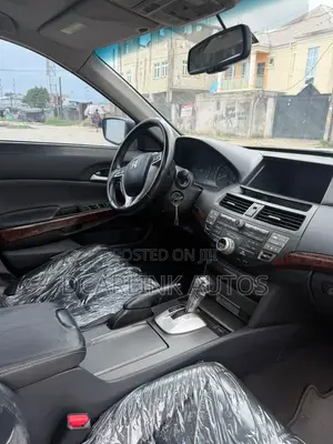 Honda Accord Crosstour EX-L AWD 2010 Gray