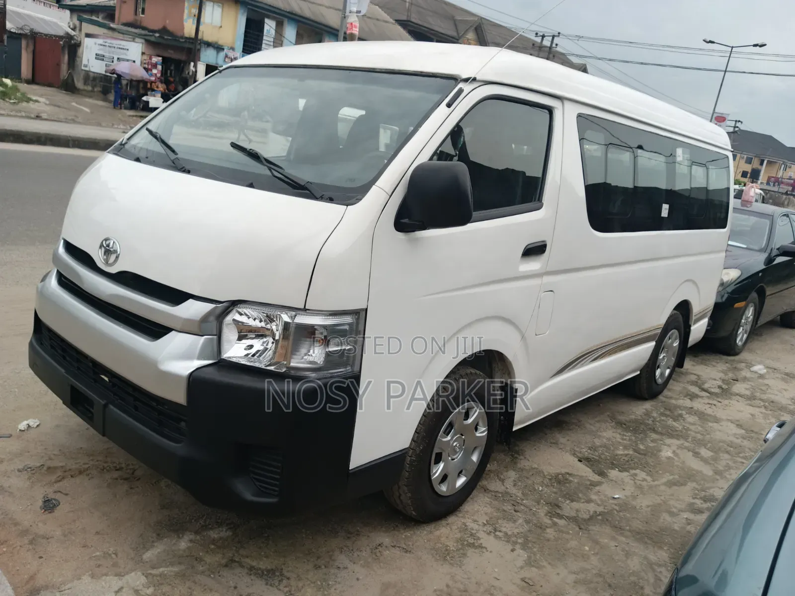 Toyota HiAce 2012 White
