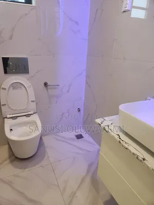 4bdrm Penthouse in Ikeja GRA for rent