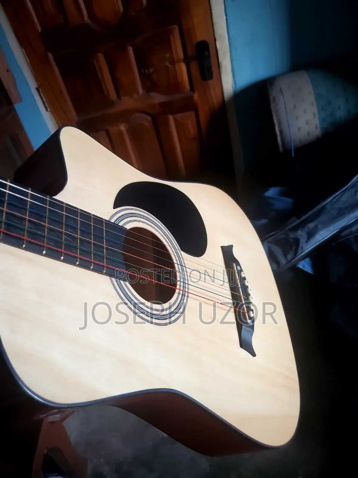 Box Guitar