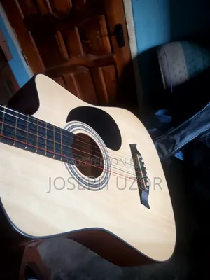 Box Guitar