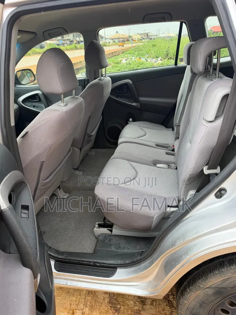 Toyota RAV4 2008 Silver