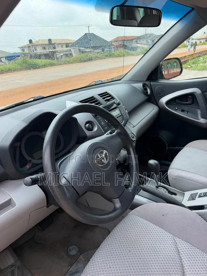 Toyota RAV4 2008 Silver