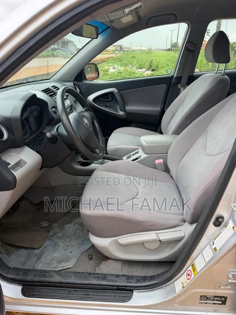 Toyota RAV4 2008 Silver
