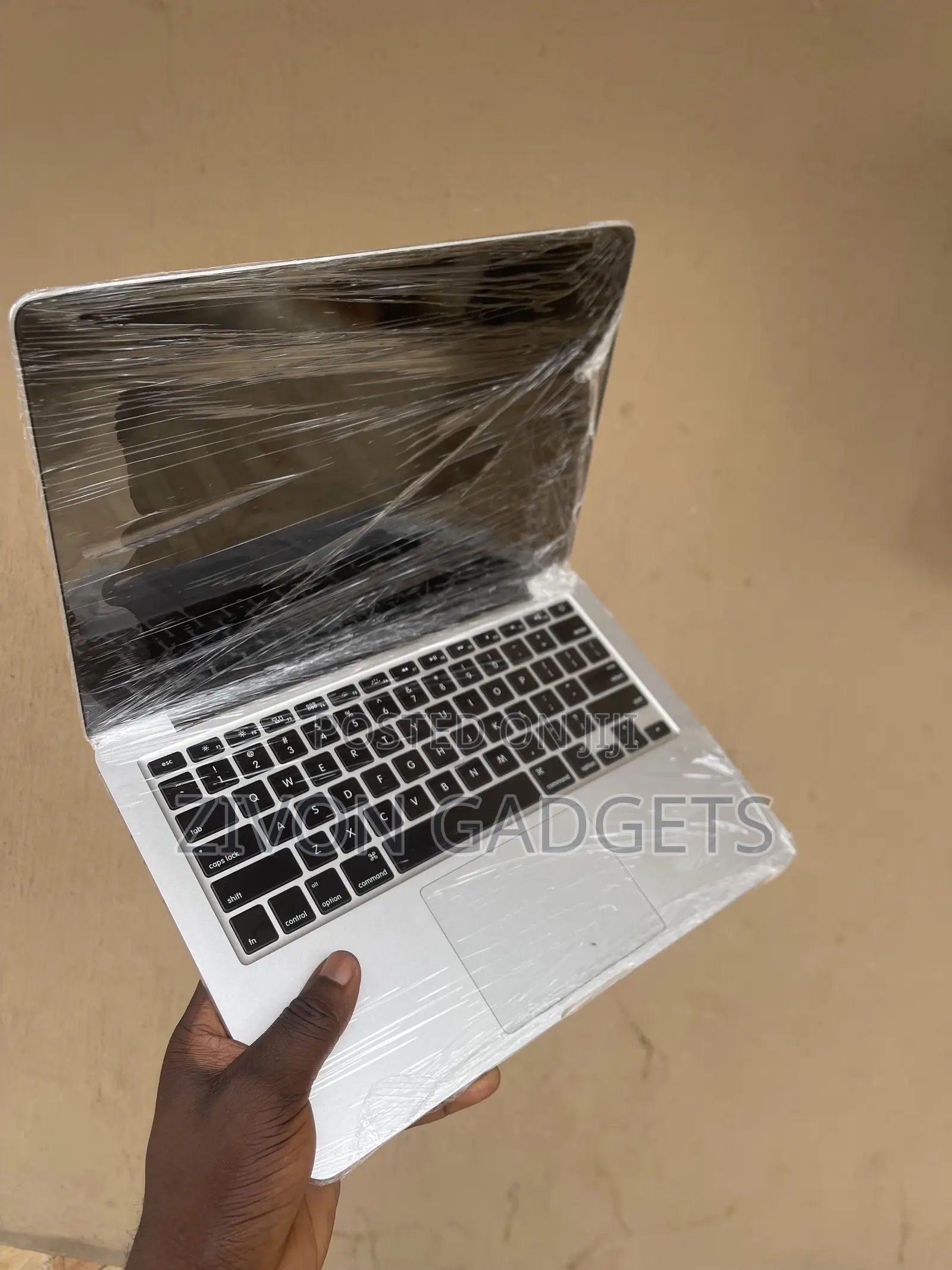 Laptop Apple MacBook Pro 2015 8GB Intel Core i5 SSD 256GB