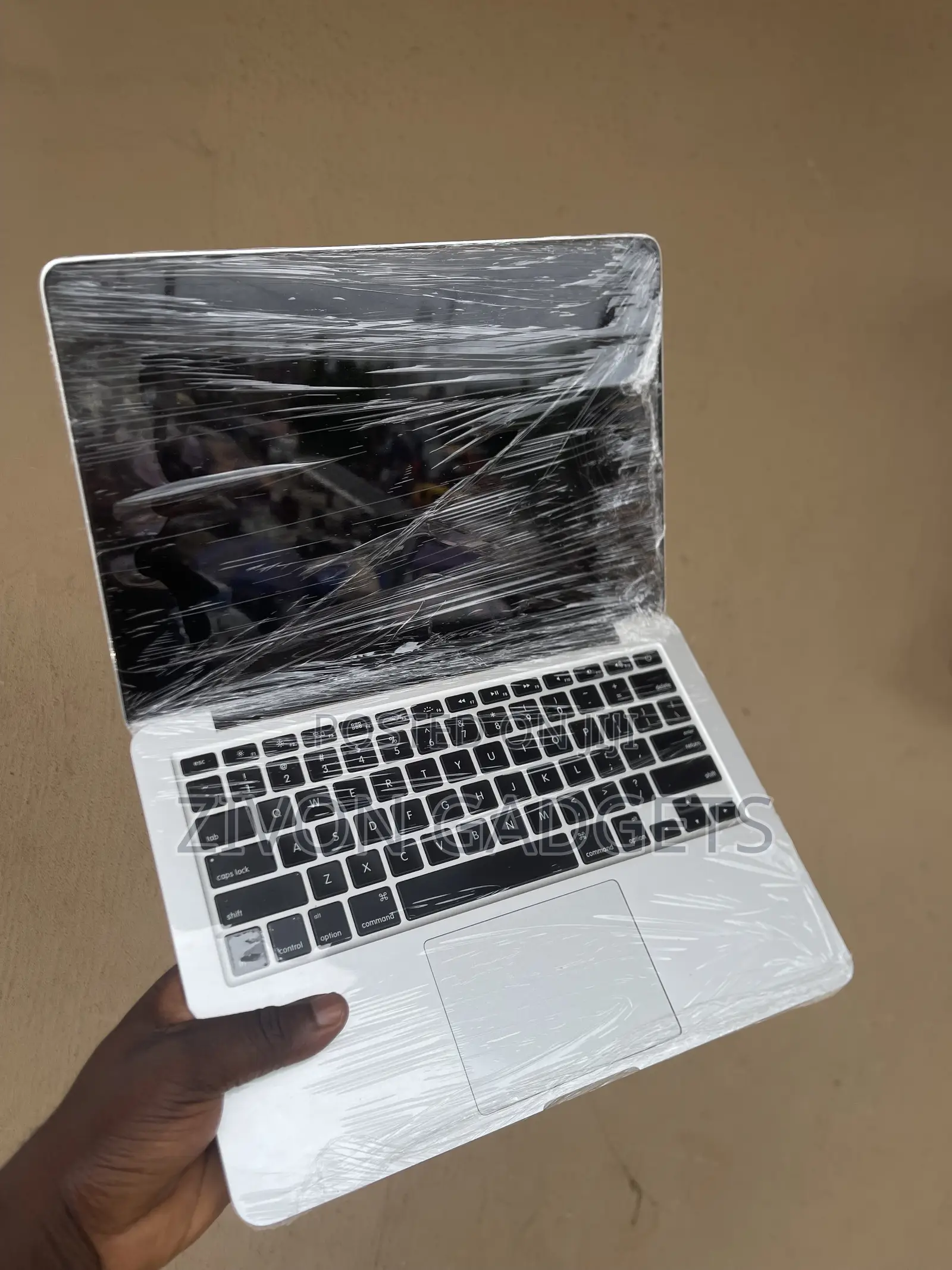 Laptop Apple MacBook Pro 2015 8GB Intel Core i5 SSD 256GB