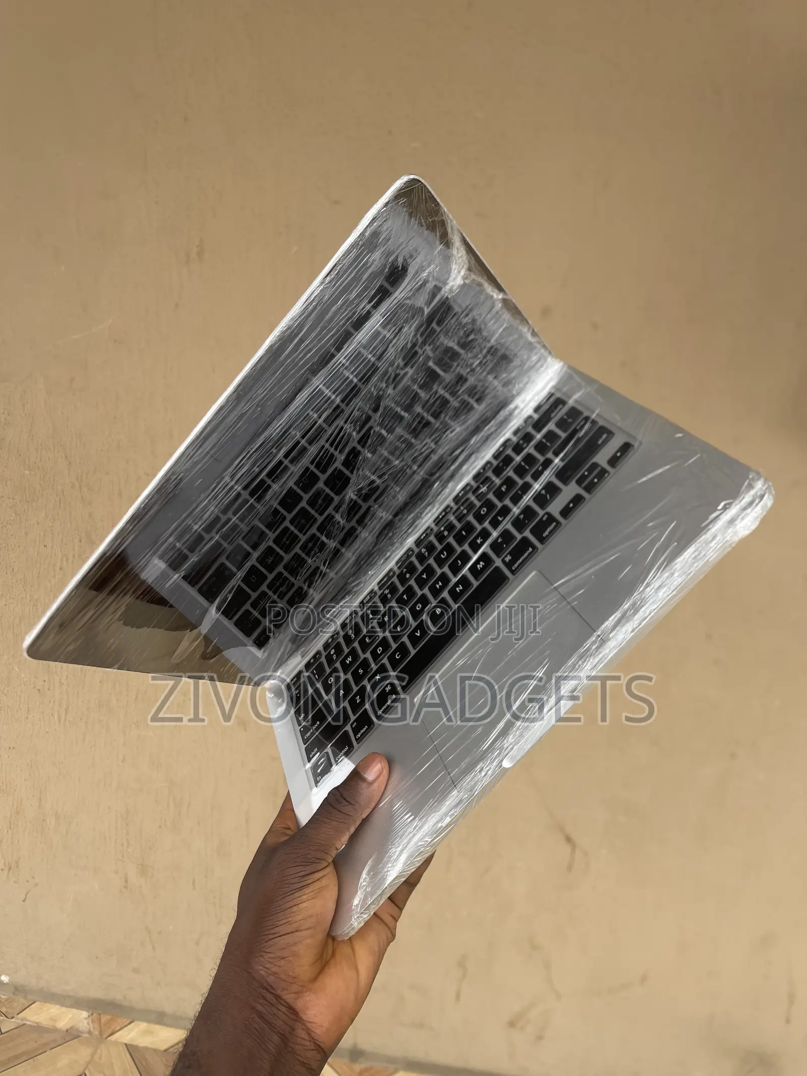Laptop Apple MacBook Pro 2015 8GB Intel Core i5 SSD 256GB