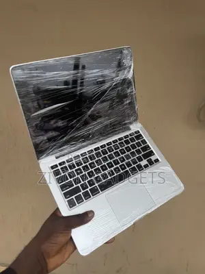 Laptop Apple MacBook Pro 2015 8GB Intel Core i5 SSD 256GB