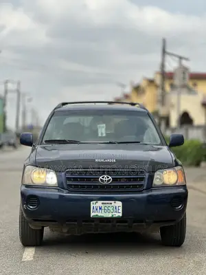 Toyota Highlander Base FWD 2004 Blue