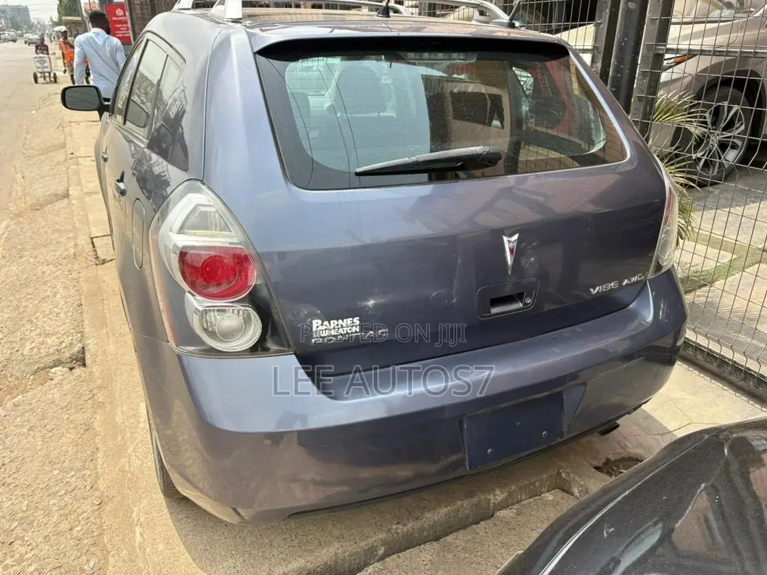 Pontiac Vibe 2008 Gray