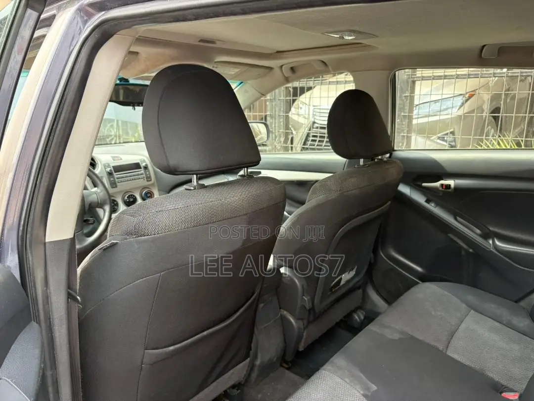 Pontiac Vibe 2008 Gray