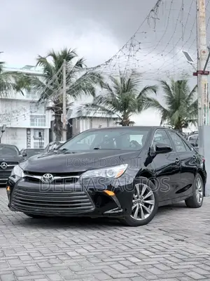 Toyota Camry XLE 4dr Sedan (2.5L 4cyl 6A) 2015 Black