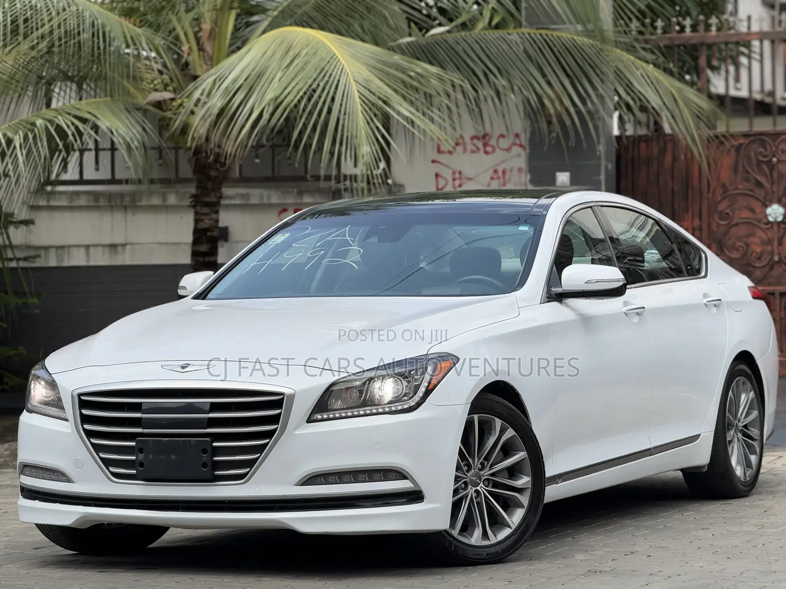 Hyundai Genesis 3.8 AWD 2016 White