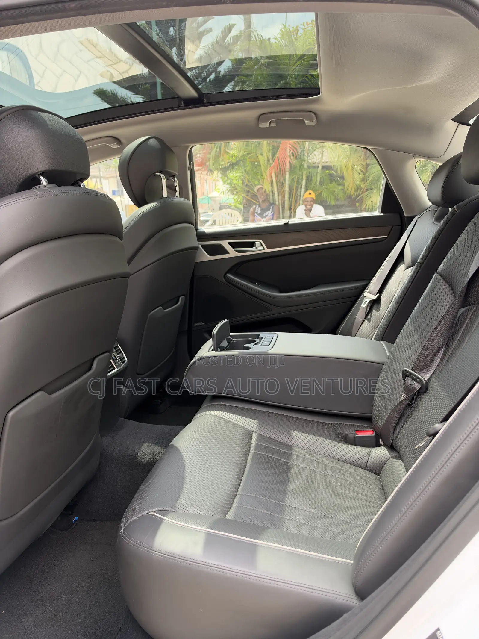 Hyundai Genesis 3.8 AWD 2016 White