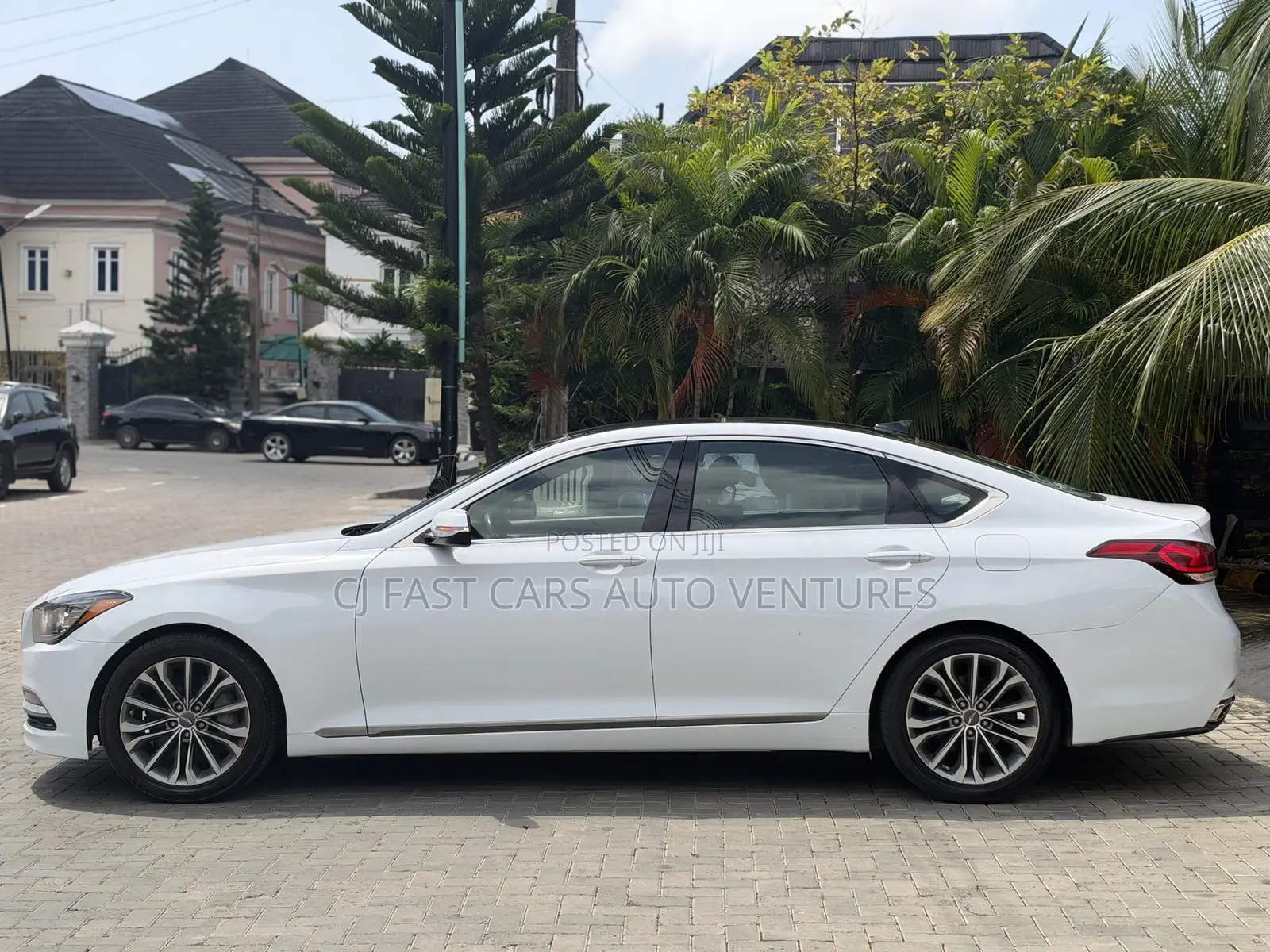 Hyundai Genesis 3.8 AWD 2016 White