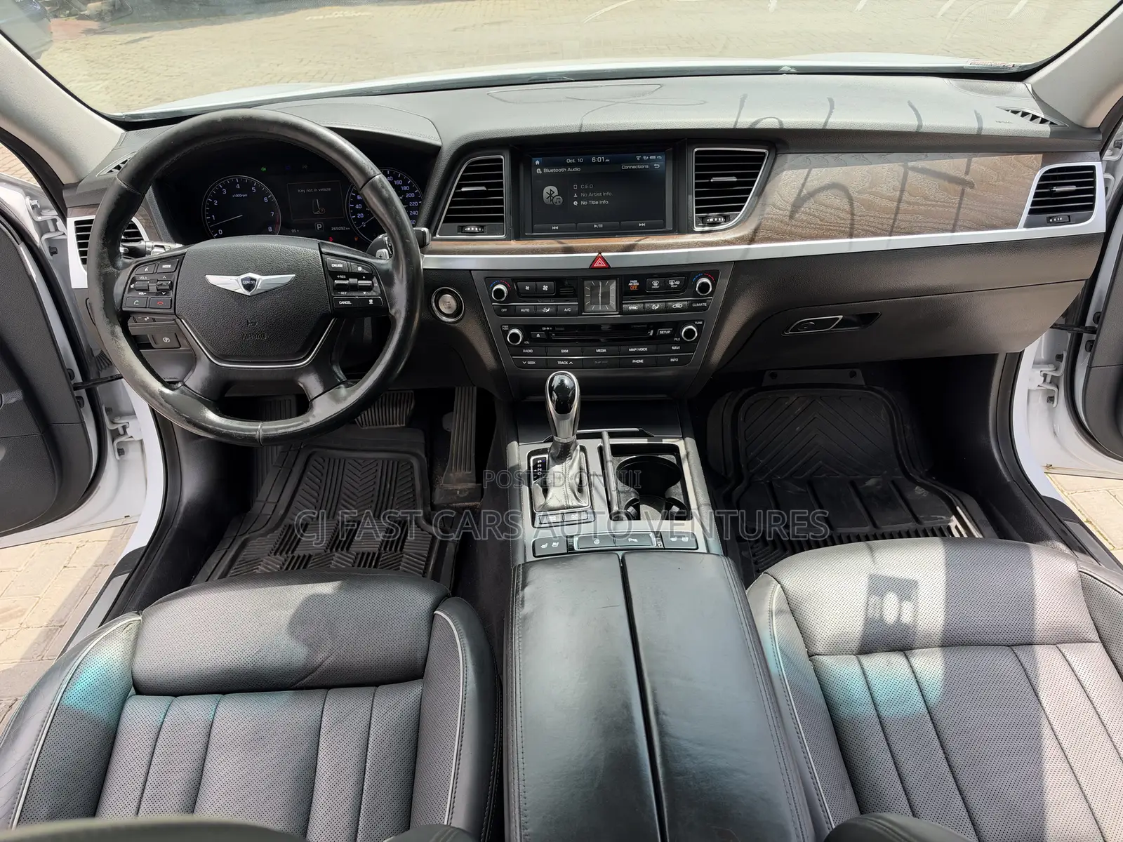 Hyundai Genesis 3.8 AWD 2016 White
