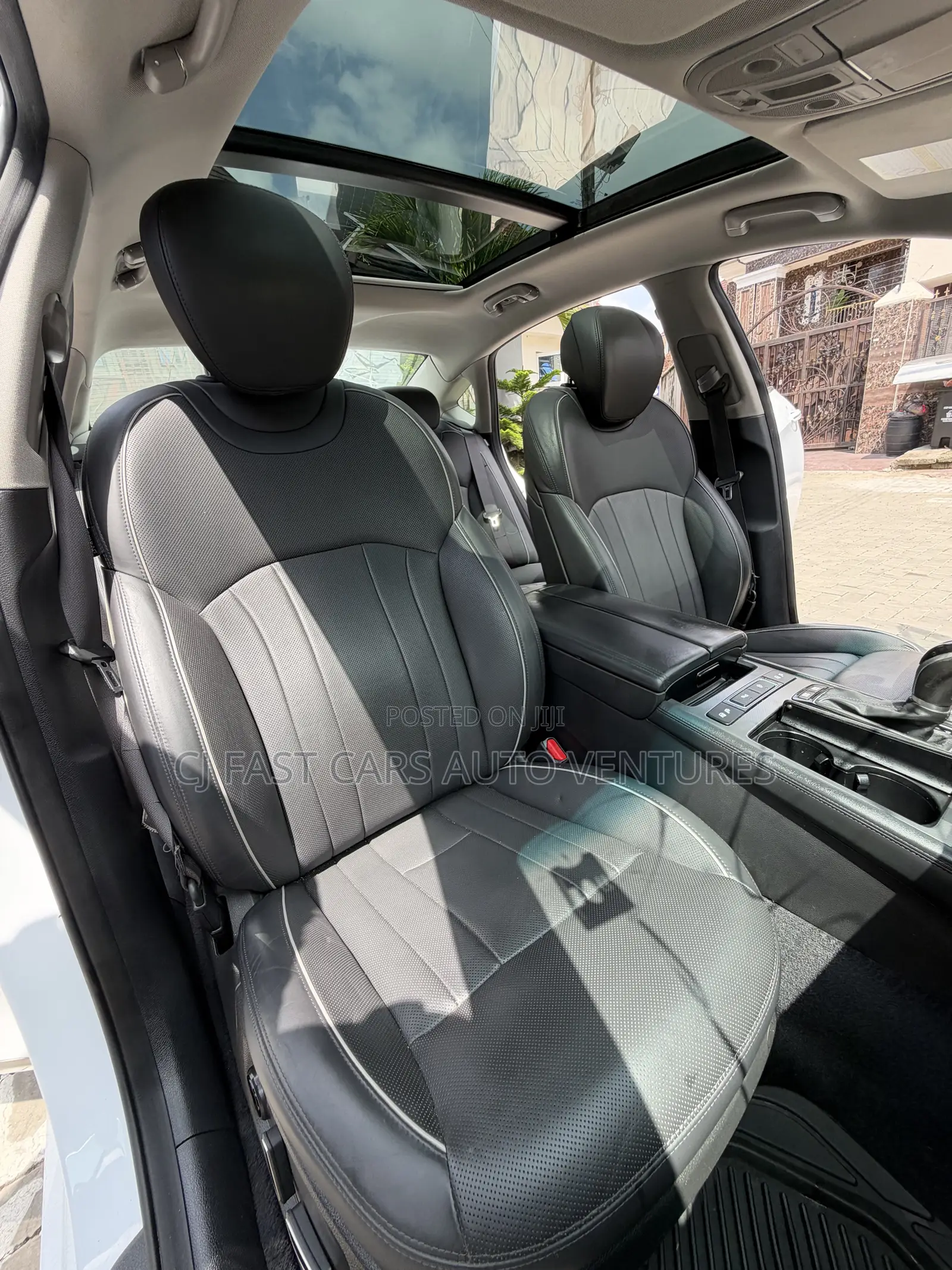 Hyundai Genesis 3.8 AWD 2016 White