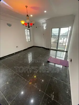 Mini Flat in Lekki Phase 1 for rent