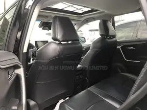 Toyota RAV4 XLE AWD 2020 Black