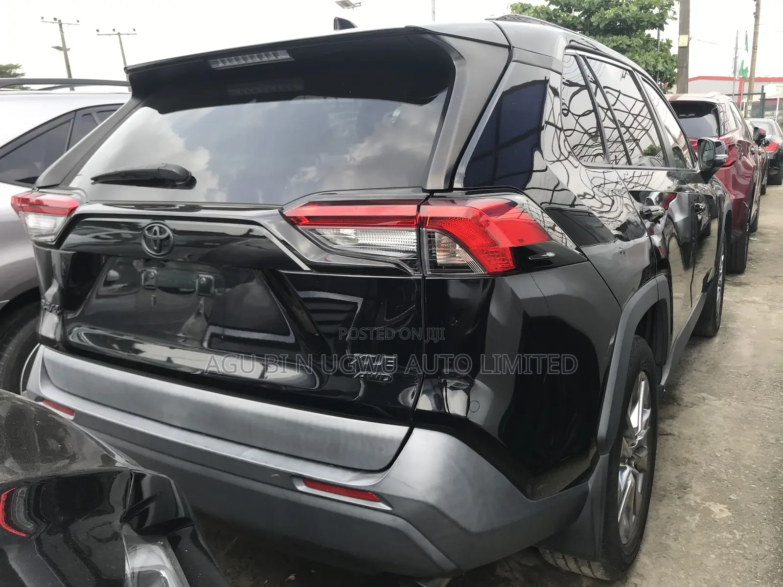 Toyota RAV4 XLE AWD 2020 Black
