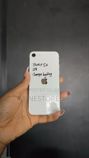 Apple iPhone SE (2022) 128 GB White