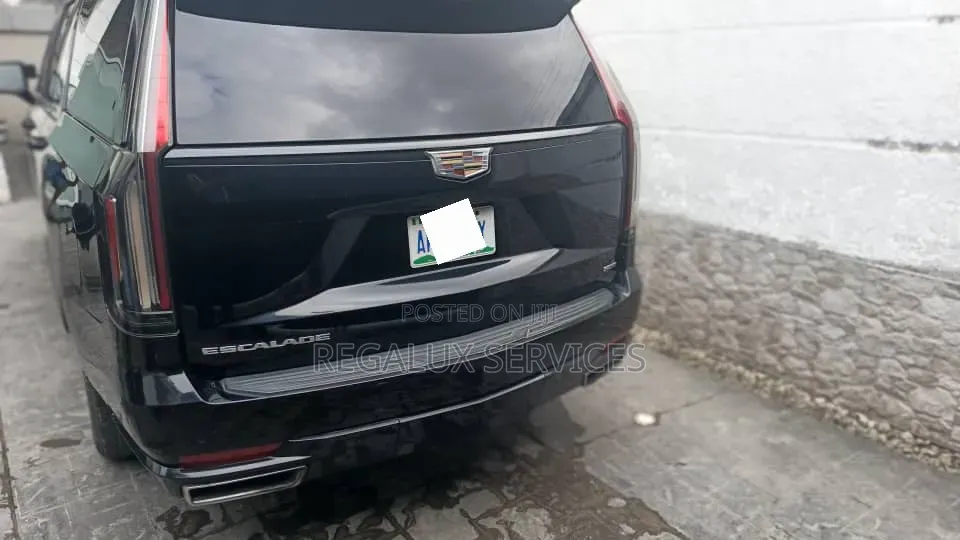 Cadillac Escalade 2022 Black