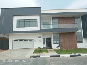 5bdrm Mansion in Sunset Villa, Lekki Phase 1 for sale