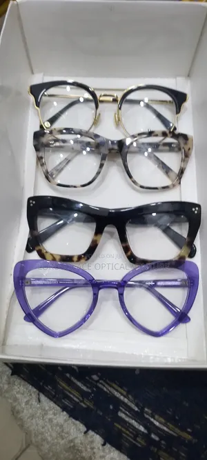 Eyes Glasses
