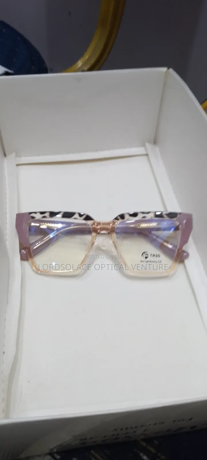 Eyes Glasses
