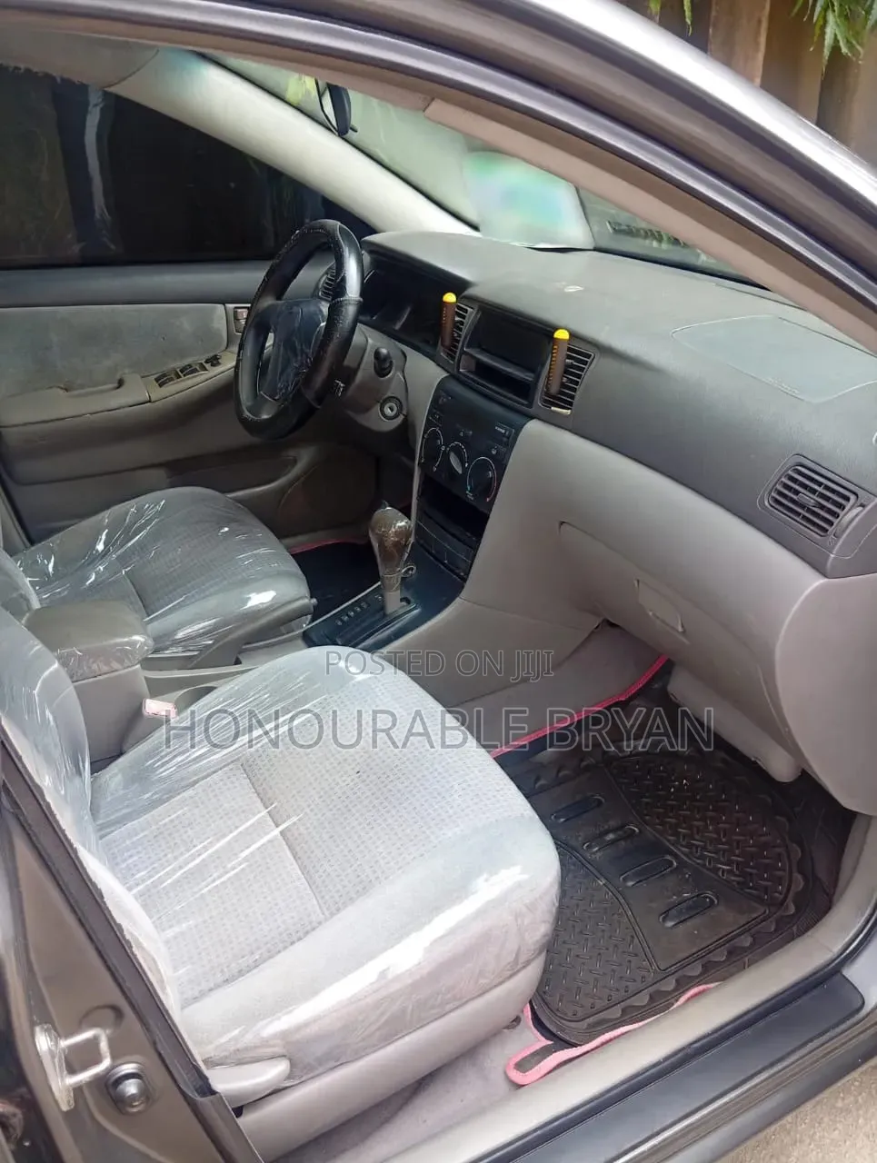 Toyota Corolla LE 2006 Gold