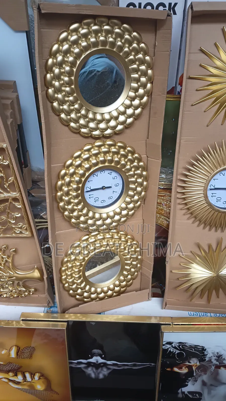 Quality Clock With Mirror