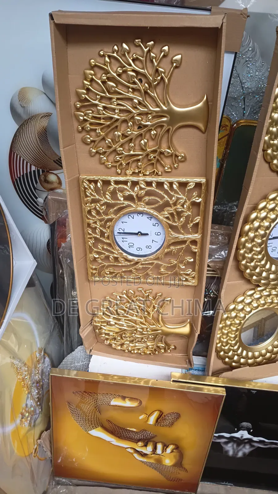 Quality Clock With Mirror