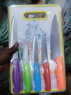 Kitchen Knife Set With Cutting Board